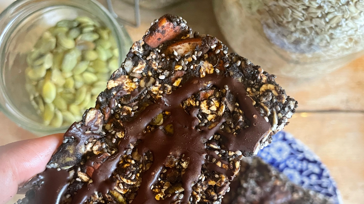 Magnesium-Rich No-Bake Oat Bars (Ve)