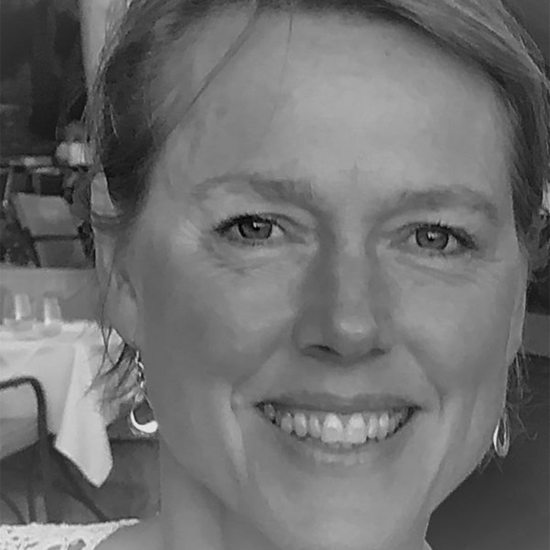 Linda Perkins